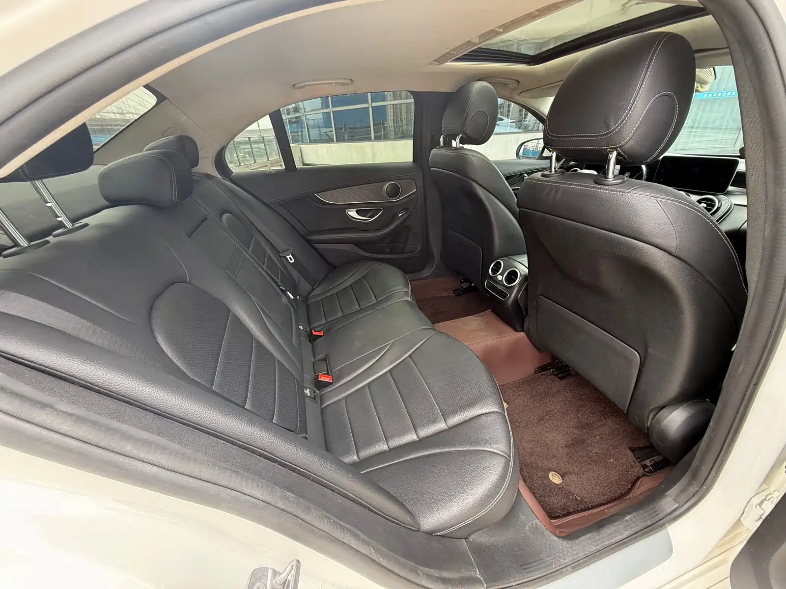 Фото 8 - Mercedes-Benz C-Class