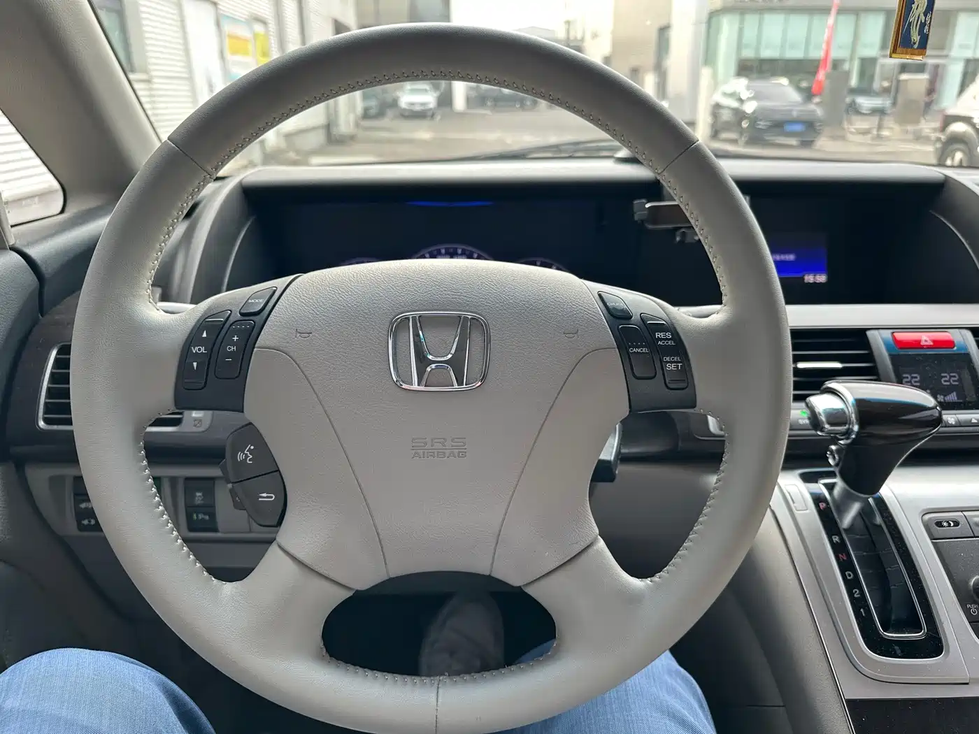 Honda Elysion 2013 2012 2.4L VTi-S Premium Edition