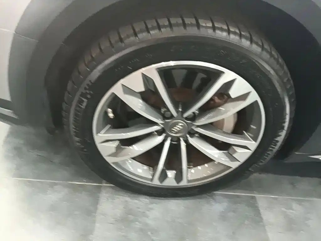 Audi A4 (Import) 2019 2019 45 TFSI allroad quattro Fashion