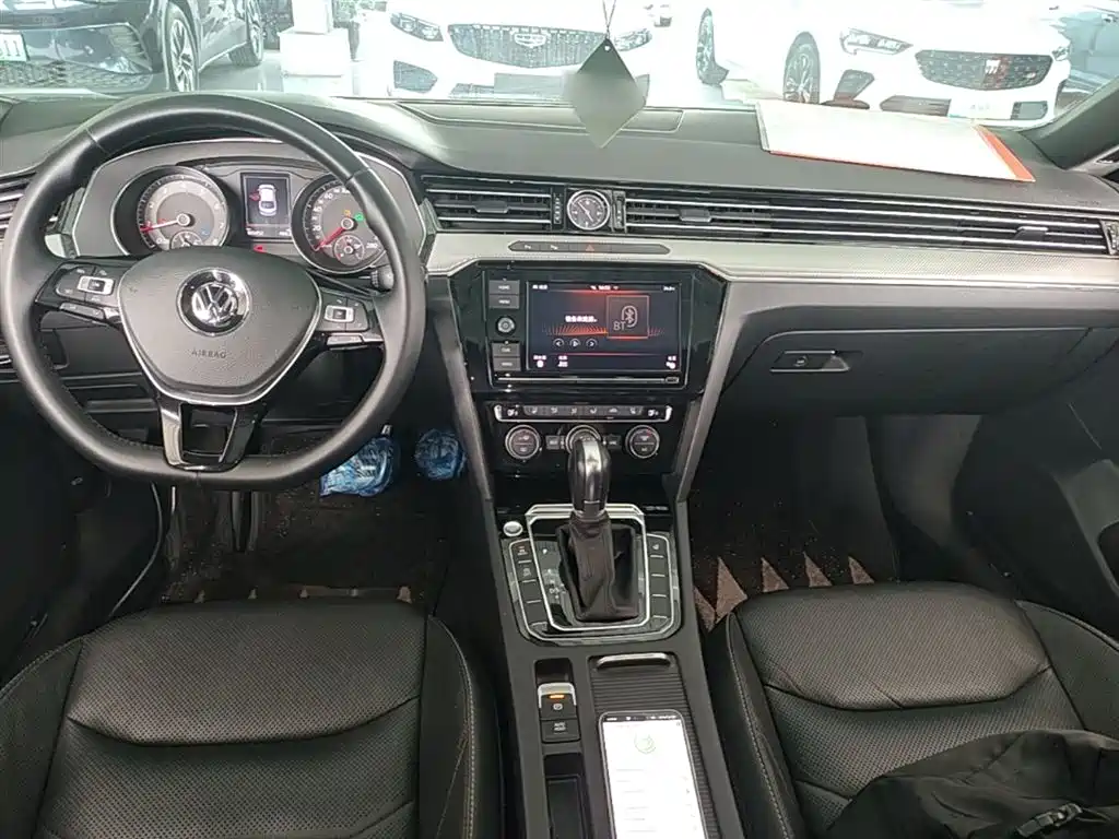 Volkswagen FAW-Volkswagen CC 2019 330TSI Charm Edition China VI фото 10