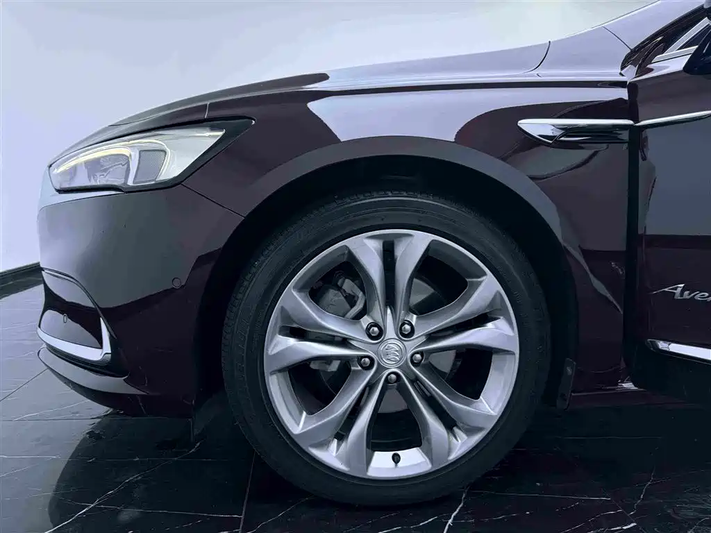 BUICK LACROSSE