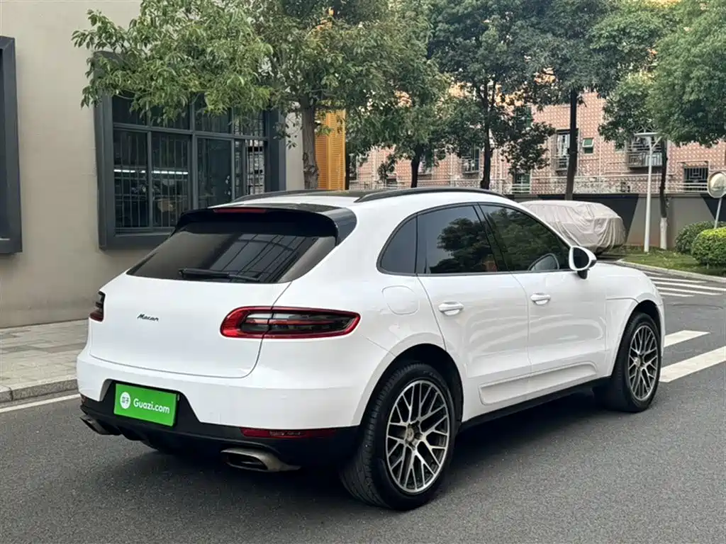 Porsche Macan 2017 Macan 2.0T фото 9