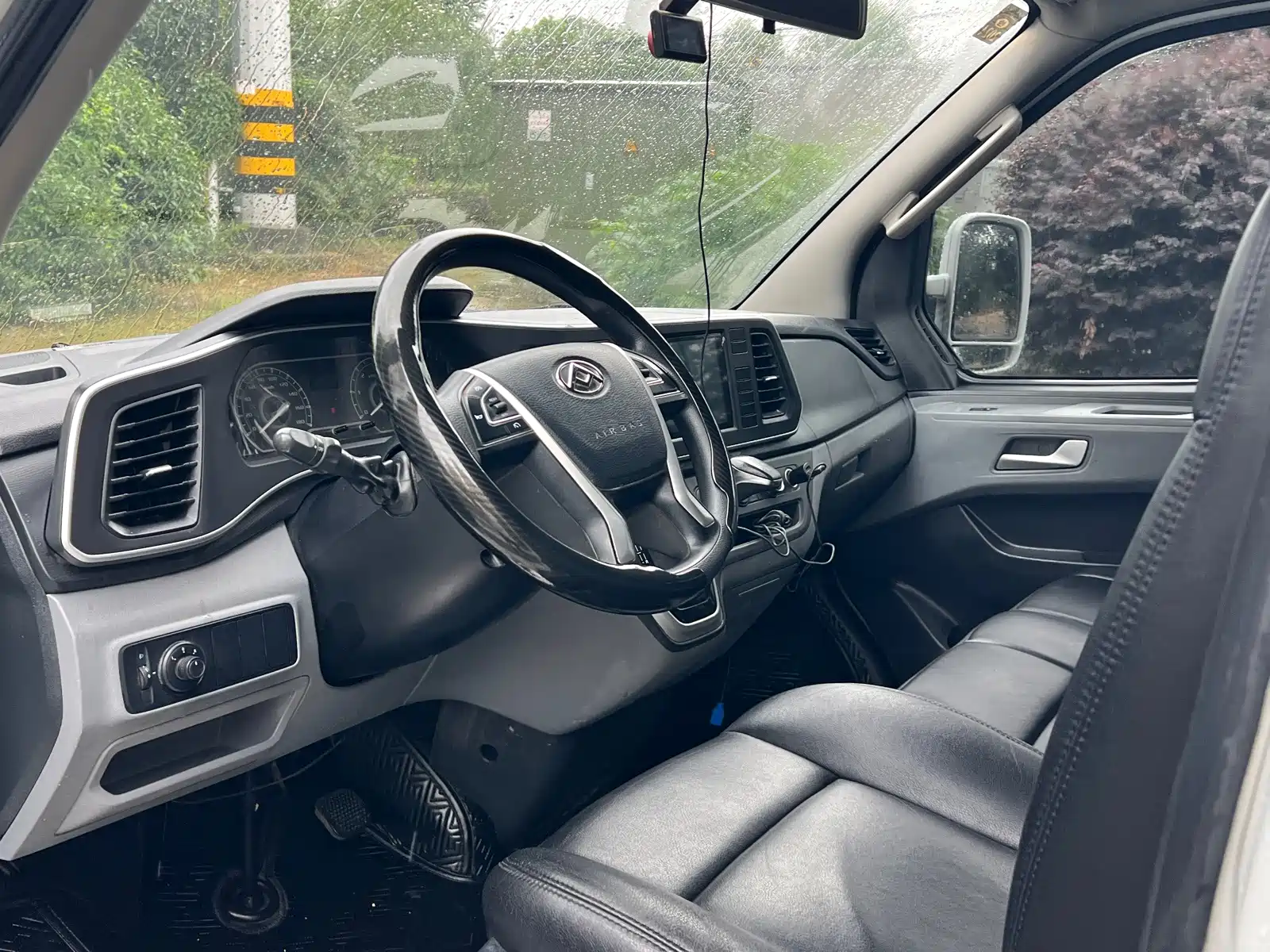 Фото 9 - Maxus Xintu V80
