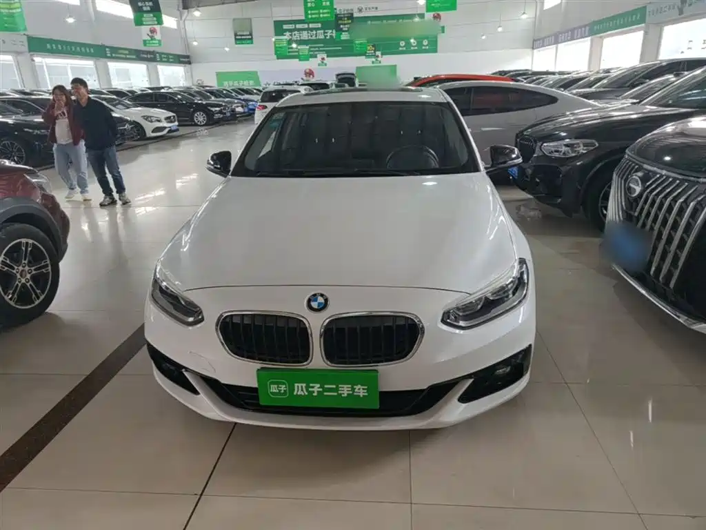 BMW 1 Series 2018 120i Design Package фото 3
