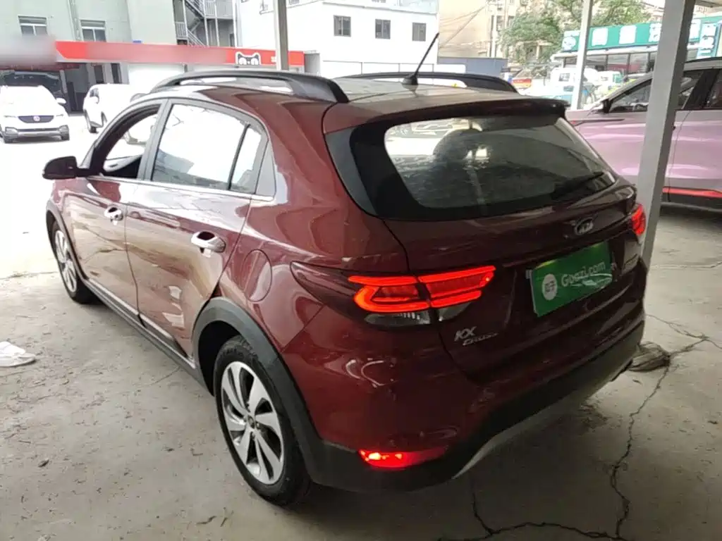 Kia KX CROSS 2018 2017 1.4L AT GLS