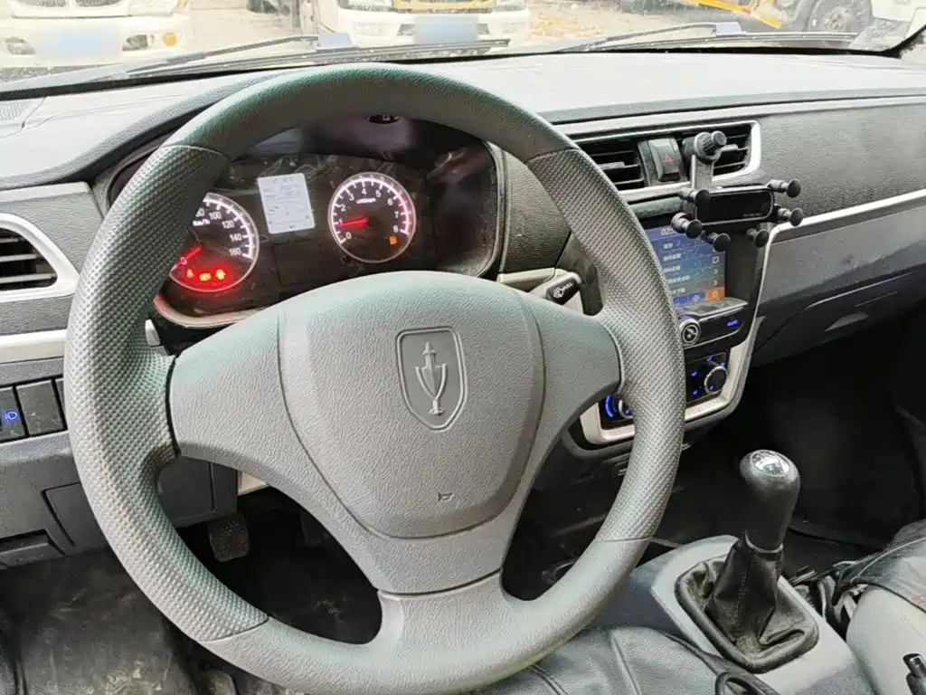 Jinbei T3 2022 2021 1.5L China VI Double Cab Comfort SWC15M