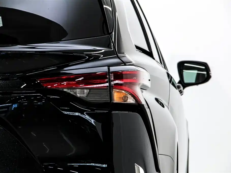Toyota Sienna 2024 2.5L Hybrid Comfort Edition фото 38