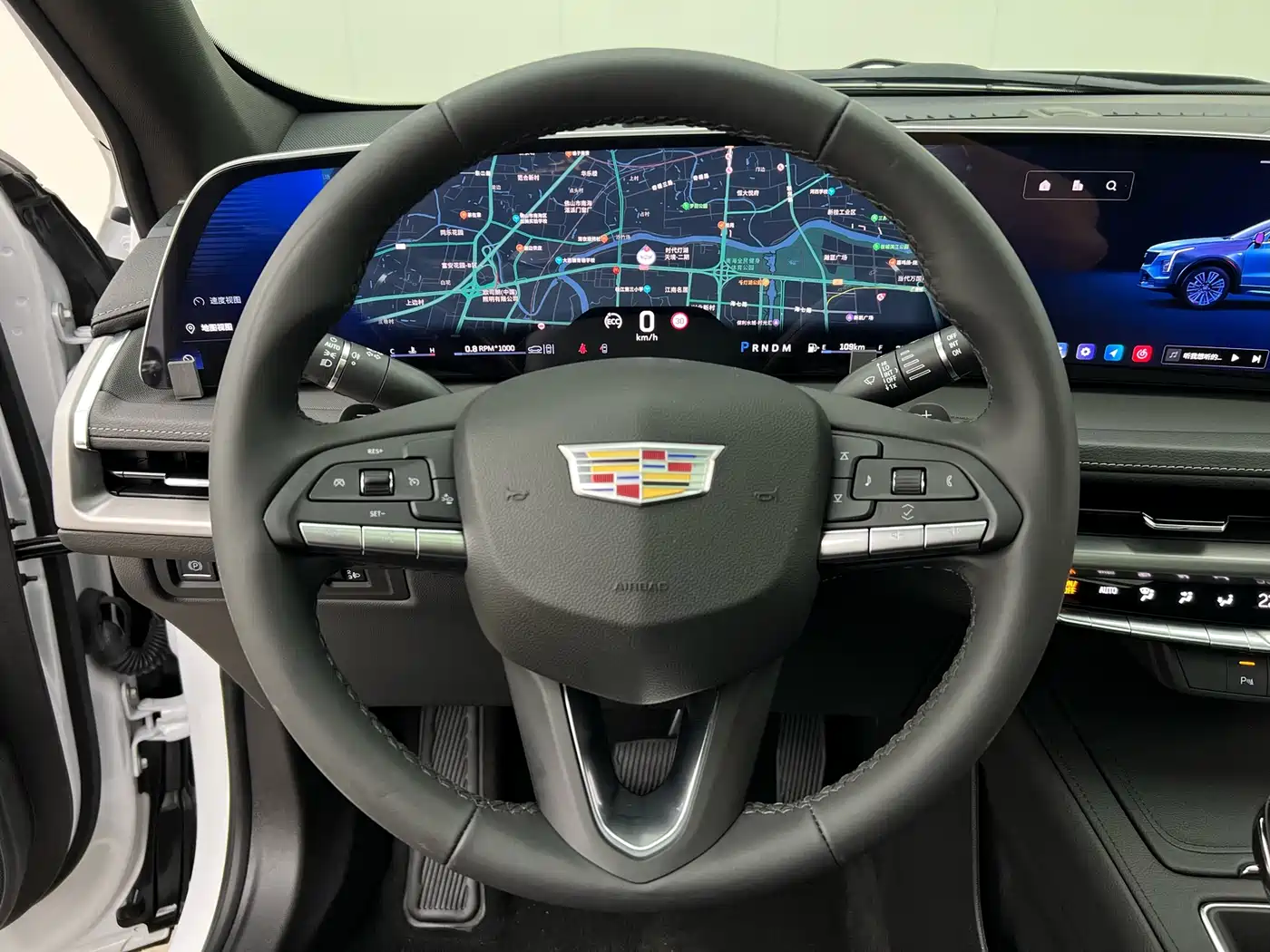 CADILLAC XT4