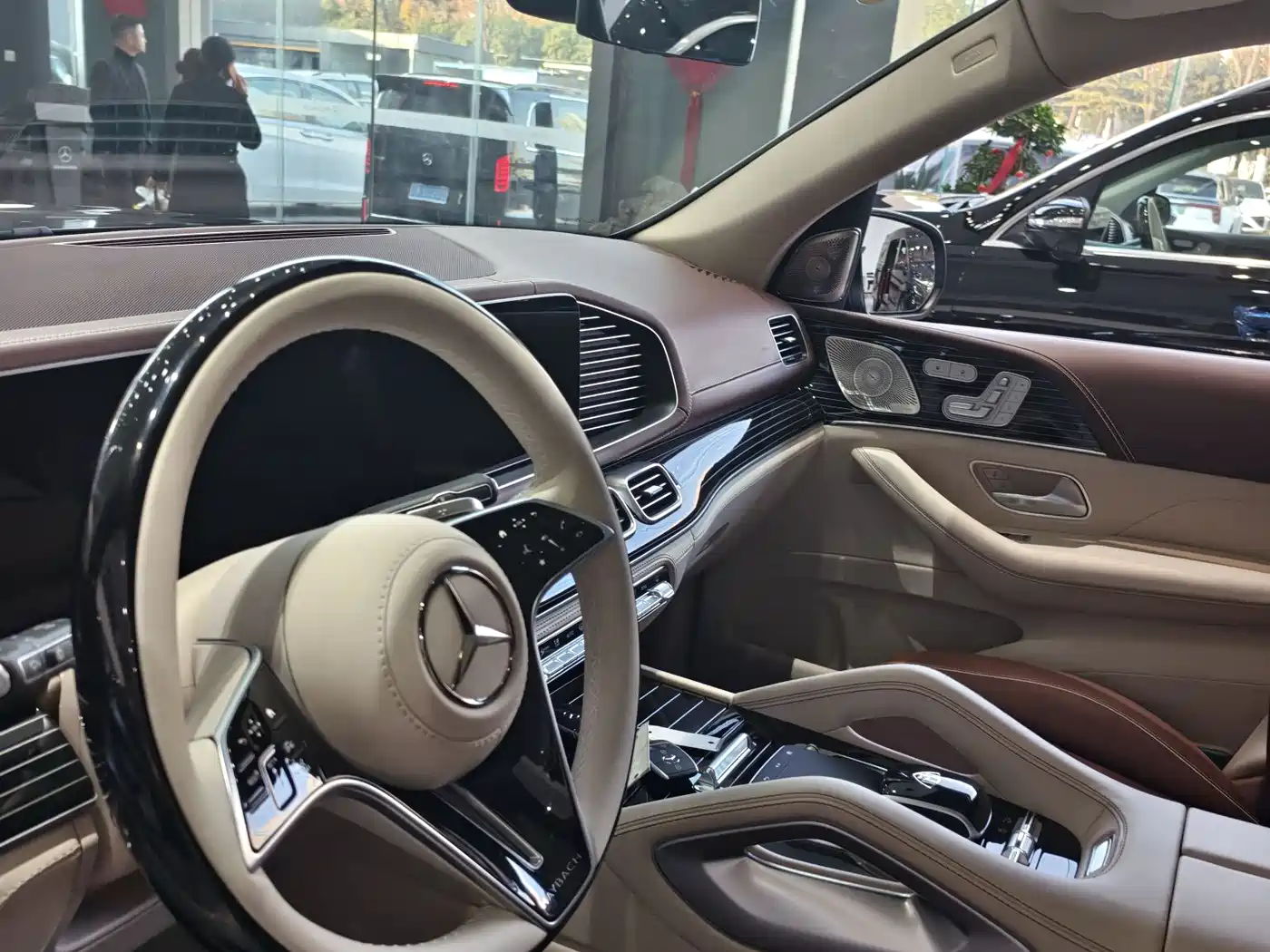 Mercedes-Benz GLS 2026 GLS 450 4MATIC Luxury фото 5