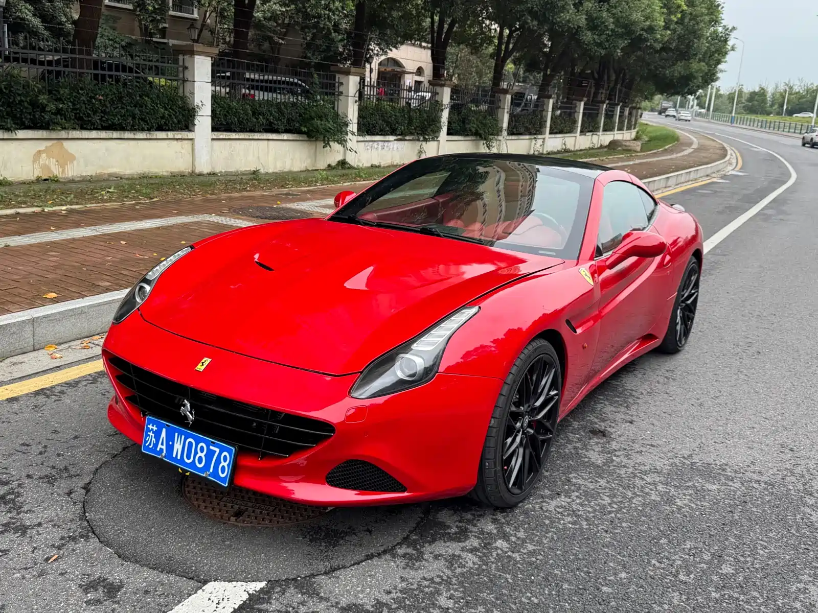 Фото 3 - Ferrari California T