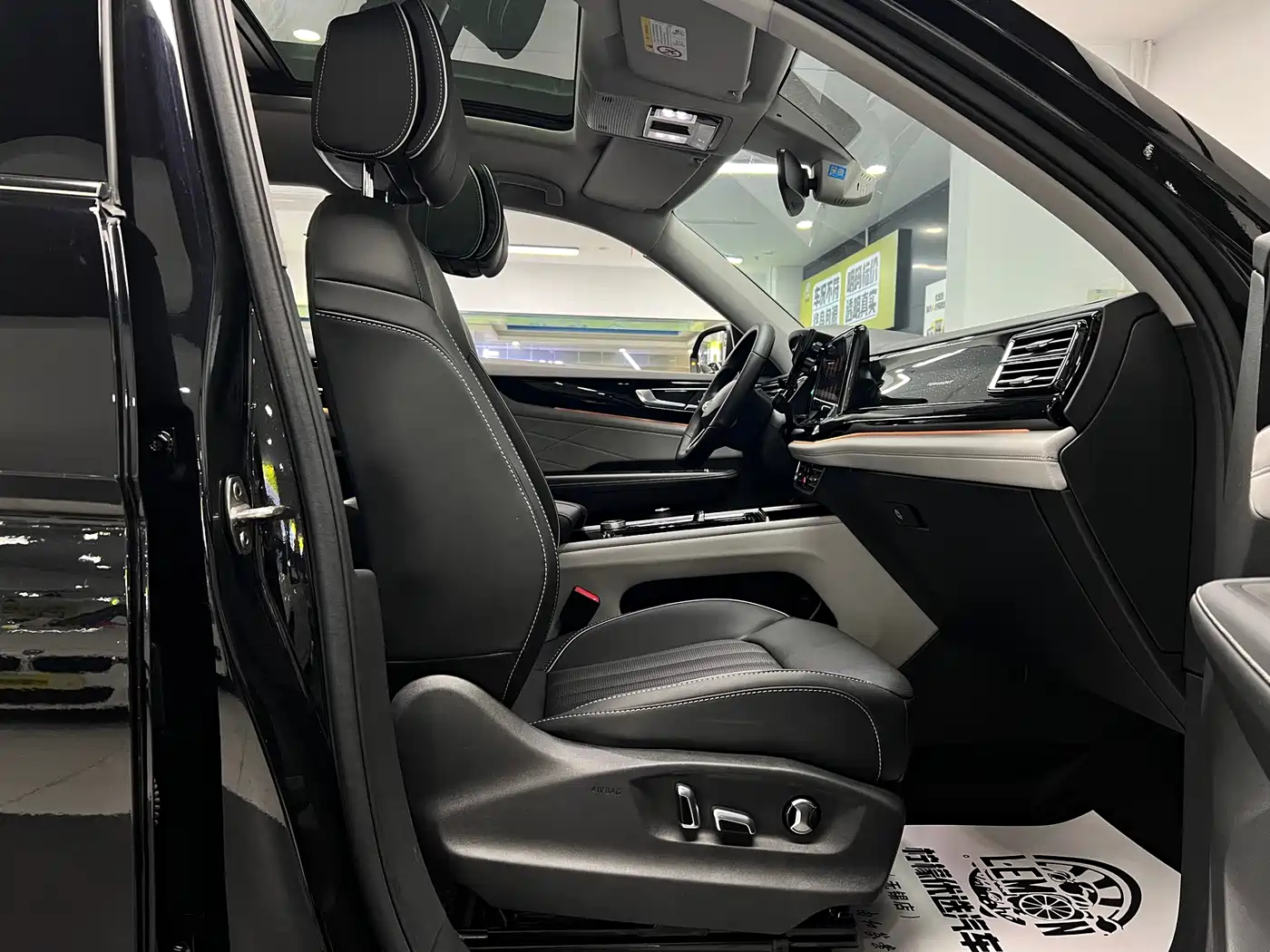 Volkswagen Teramont 2023 380TSI AWD Premium Luxury Edition фото 29