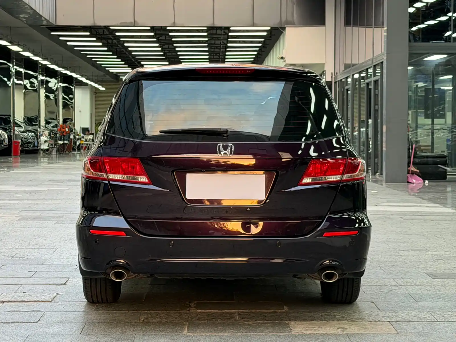 Photo 12 - Honda Odyssey