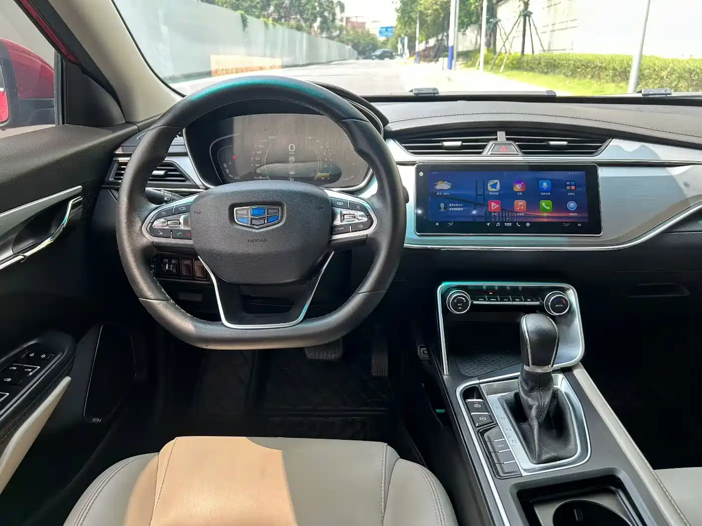 Фото 9 - Geely Binrui