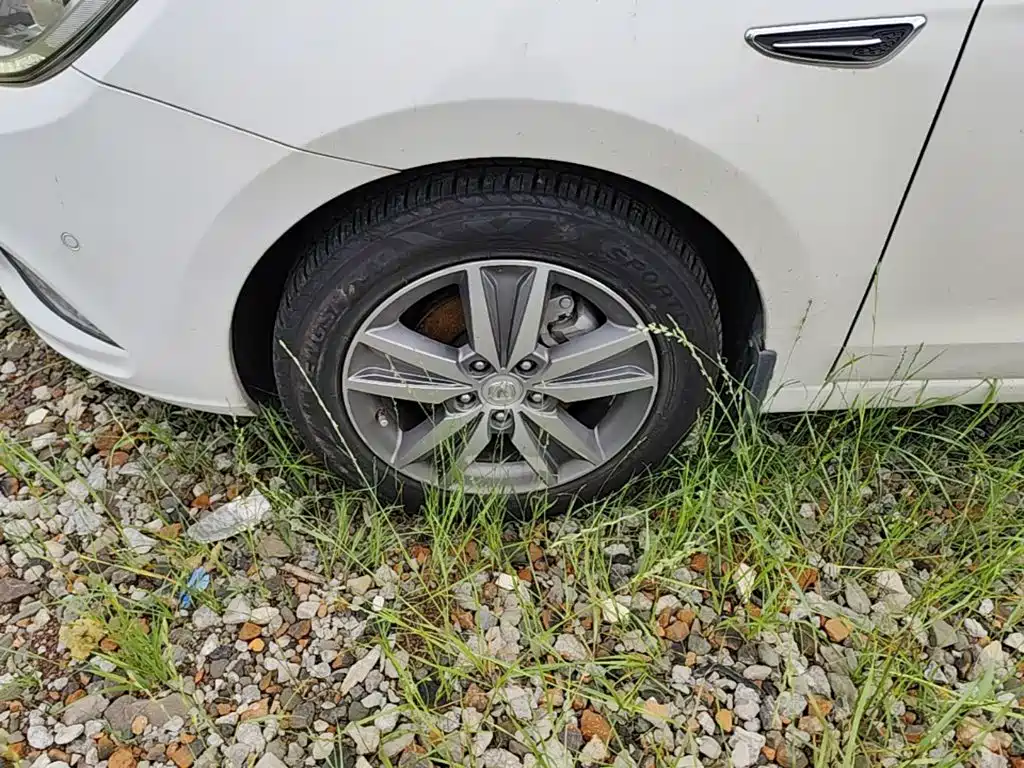 Photo 23 - Changan Eado