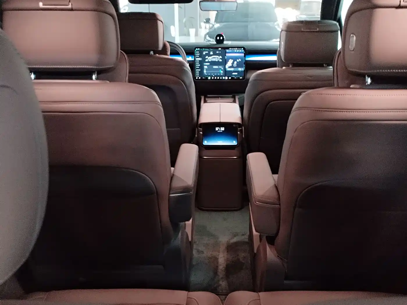 NIO ES8 2026 2025 Model 6-Seat Executive Luxury Edition