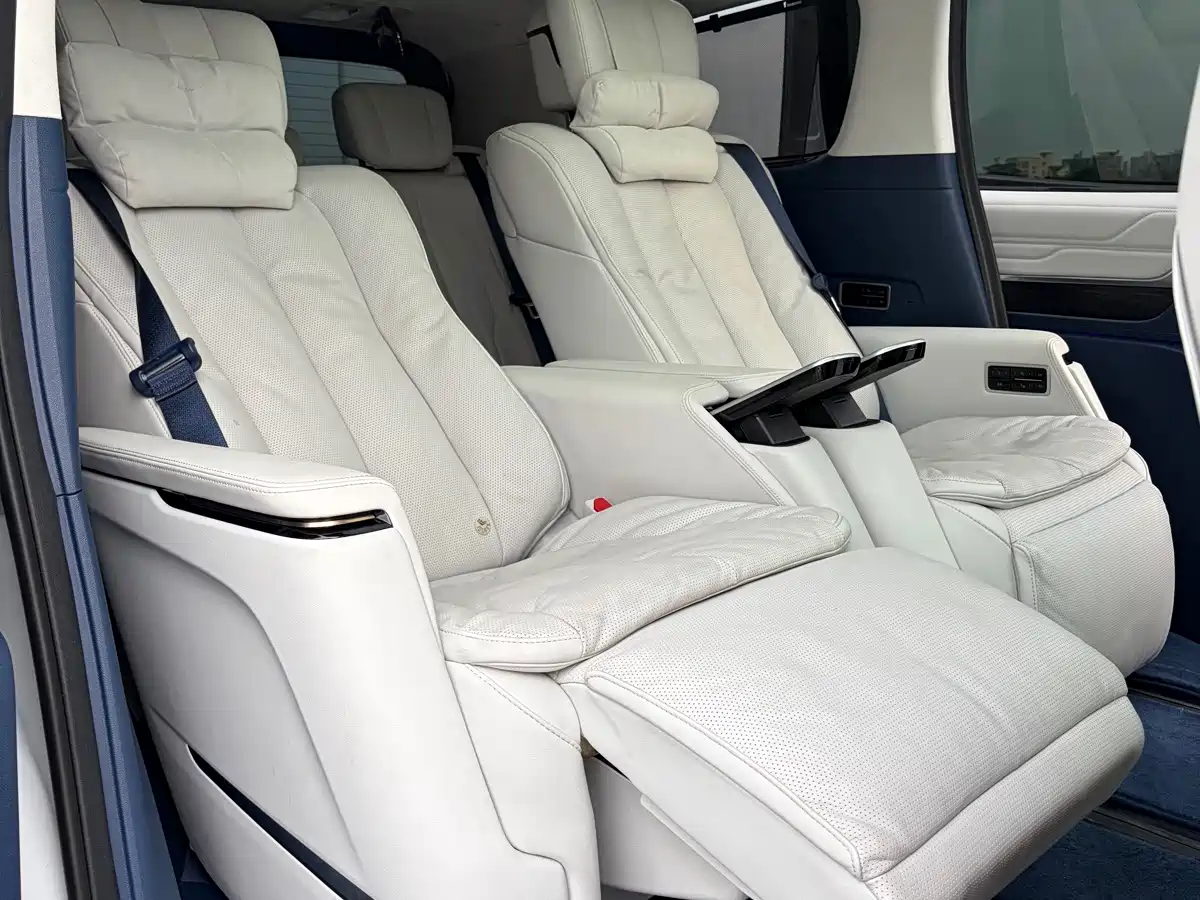 Buick Century 2025 2025 2.0T 6-Seater World Edition