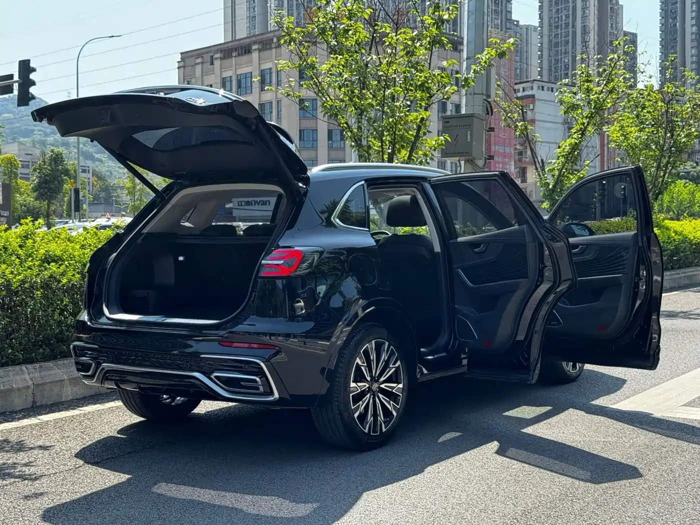 Hongqi HS5 2023 2.0T AWD Flag Enjoy Pro Edition фото 24