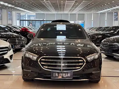 Mercedes-Benz E