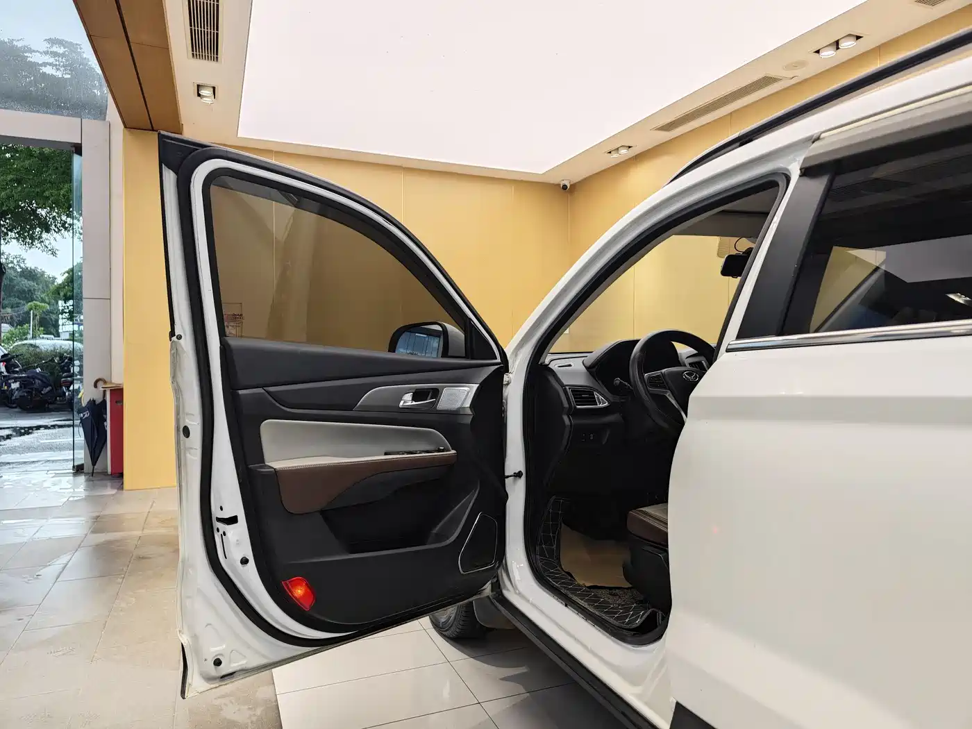 BAIC Huansu S5 2018 2017 1.3T CVT Luxury