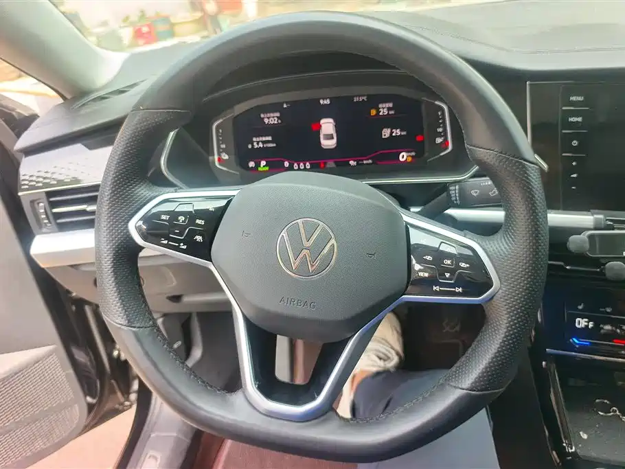 Volkswagen Passat New Energy 2022 430PHEV Hybrid Luxury Edition фото 15