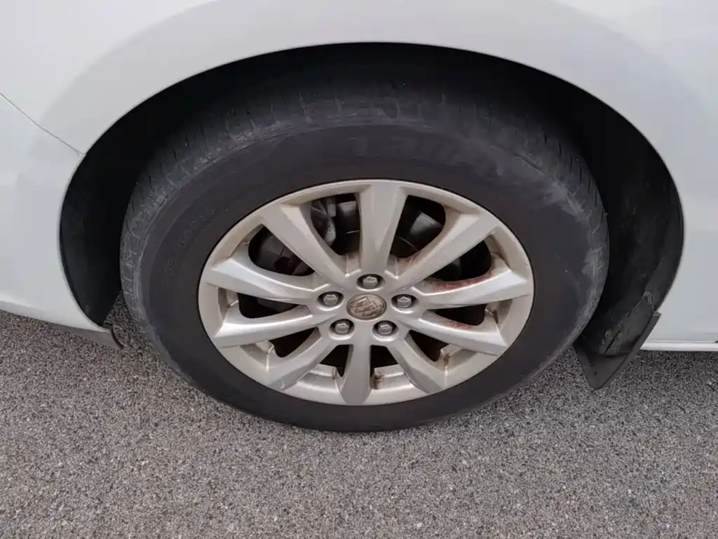 Фото 23 - Buick Excelle