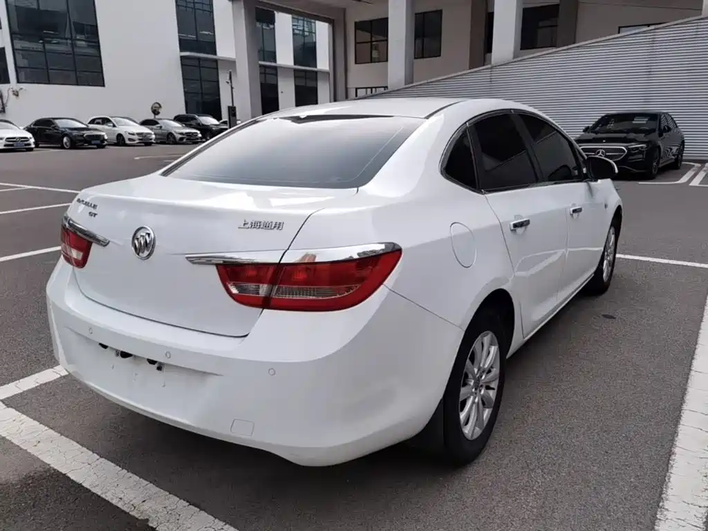 Фото 7 - Buick Excelle