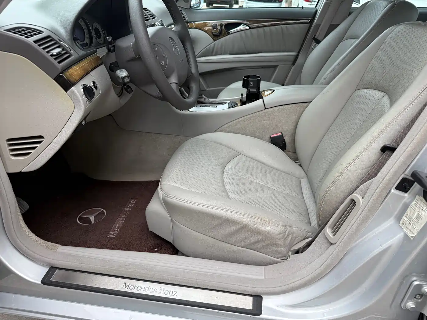 Mercedes-Benz E-Class 2005 E 280 фото 12