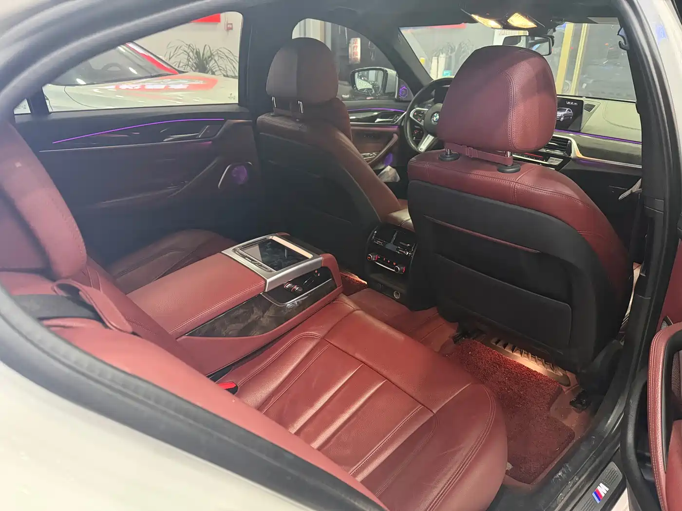 BMW 5 Series 2019 530Li Premium M Sport Package фото 9