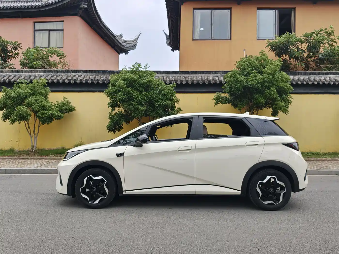 BYD Dolphin 2025 Smart Drive Edition 420km Freedom Version фото 5