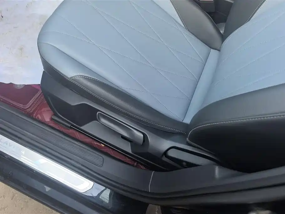 Volkswagen Lavida 2024 Model 1.5L Automatic Full Comfort Edition фото 9