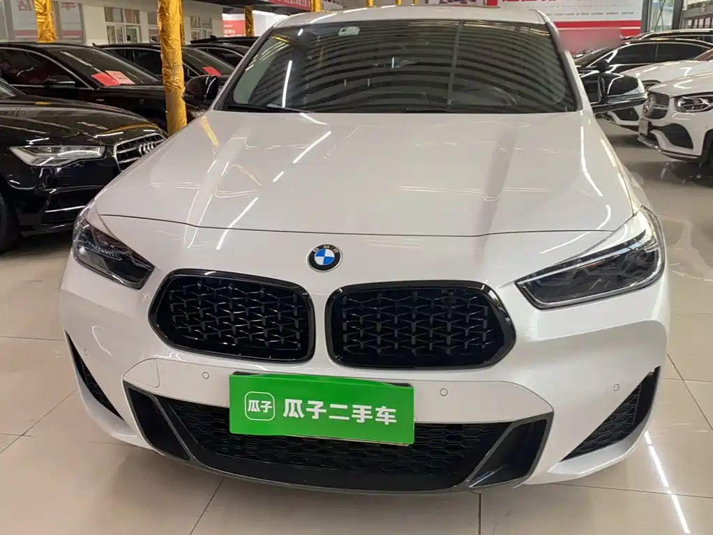 BMW X2