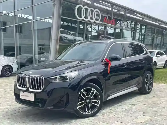 BMW X1 sDrive25Li, M Спорт-пакет