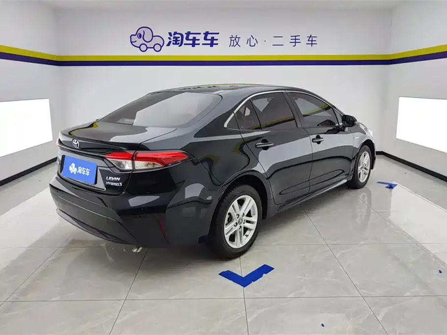 Toyota Levin 2022 Dual Engine 1.8H E-CVT Luxury Edition фото 3