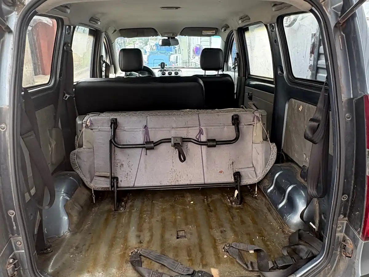 Wuling Motors Wuling Hongguang 2013 2013 1.5L Basic