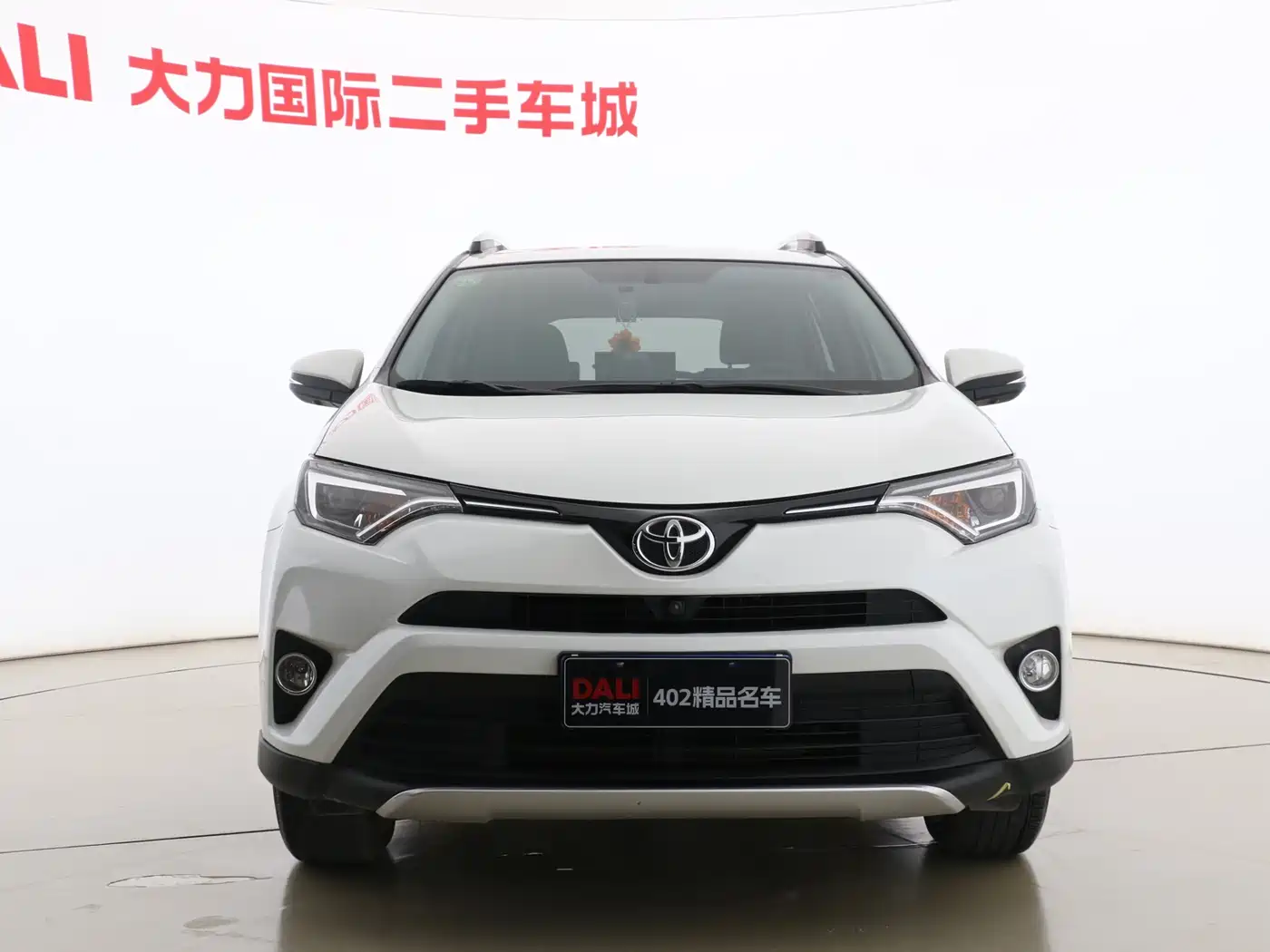 Toyota RAV4 Rongfang 2016 2.0L CVT 2WD Smart (China V) фото 2