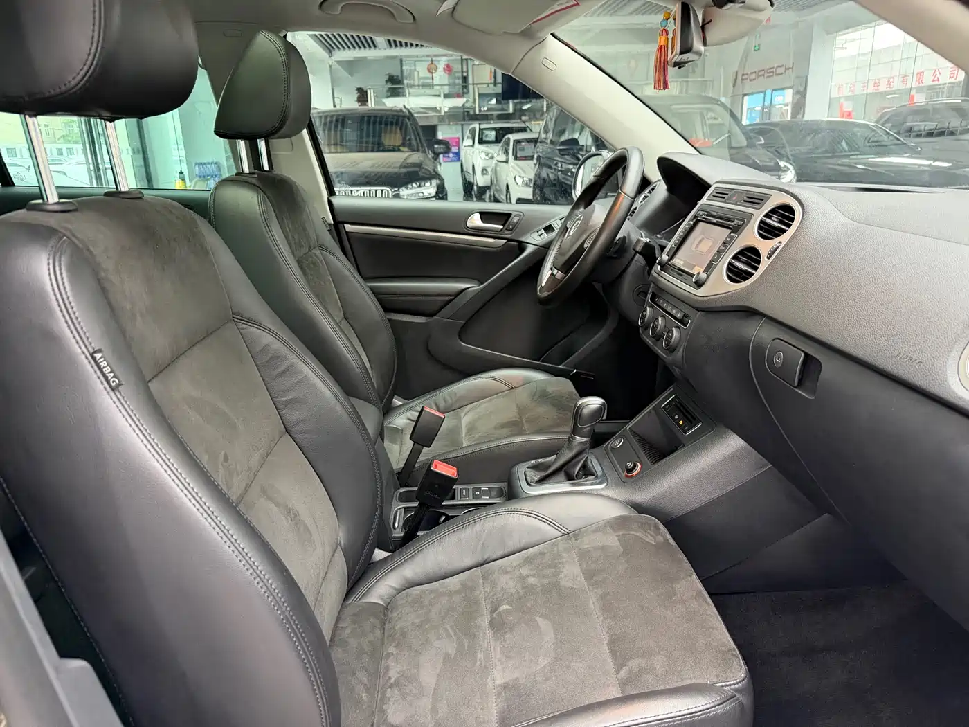 Volkswagen Tiguan 2015 2.0TSI Automatic 4WD Flagship фото 25