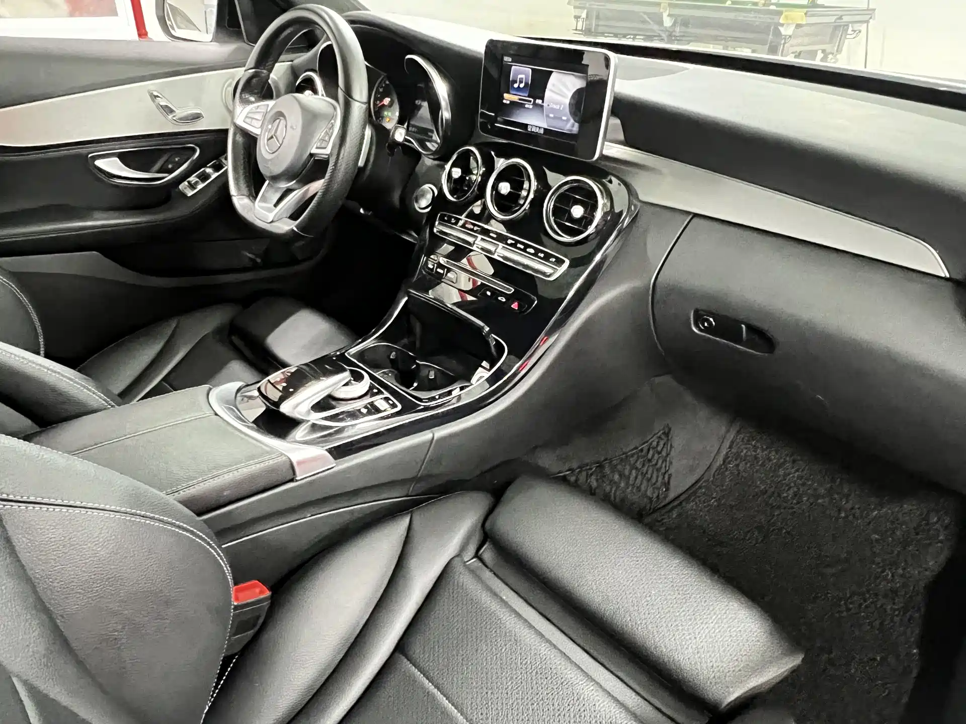 Фото 5 - Mercedes-Benz C-Class