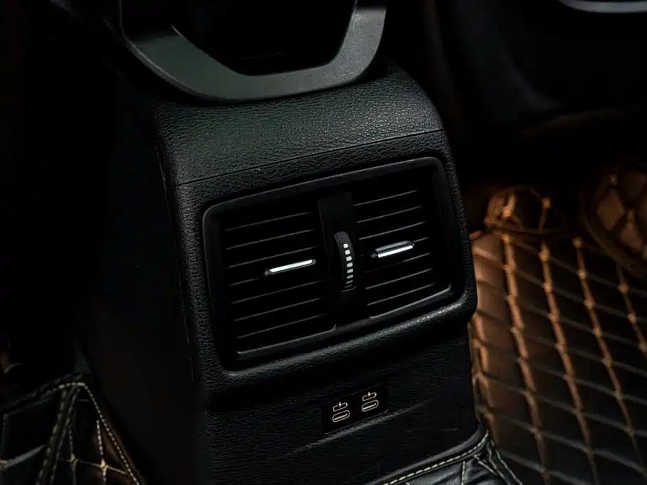 BMW X1 2021 sDrive25Li Leading фото 26