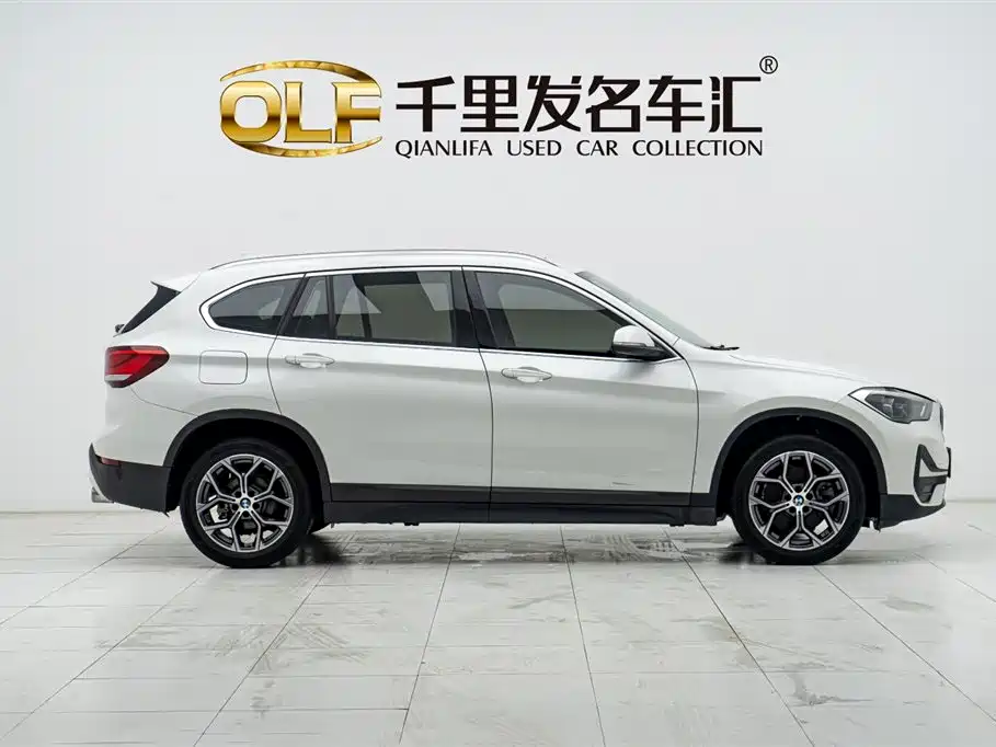 BMW X1 2021 sDrive25Li Leading фото 7