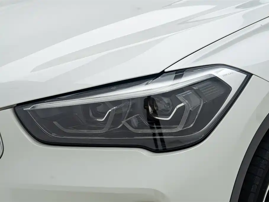 BMW X1 2021 sDrive25Li Leading фото 10