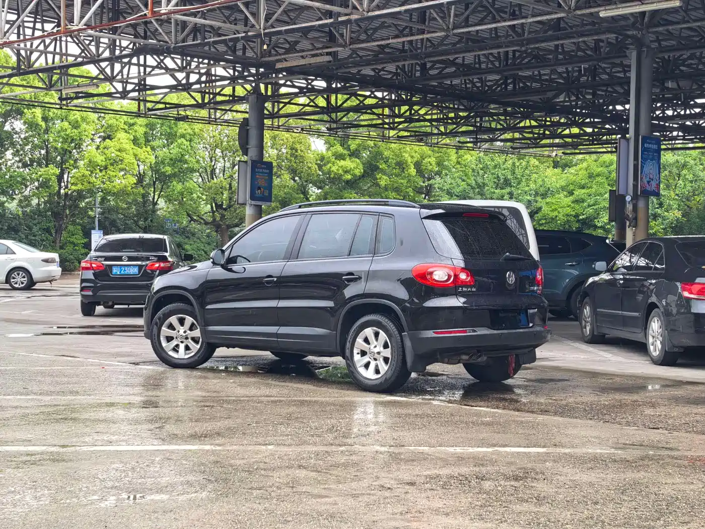 Volkswagen Tiguan 2012 1.8TSI Automatic 4WD Elite Edition фото 3