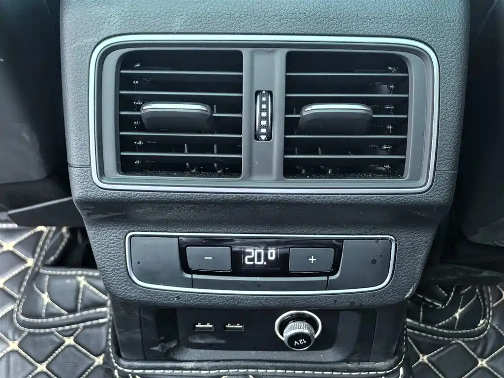 Audi Q5L 2023 40T Luxury Dynamic фото 16