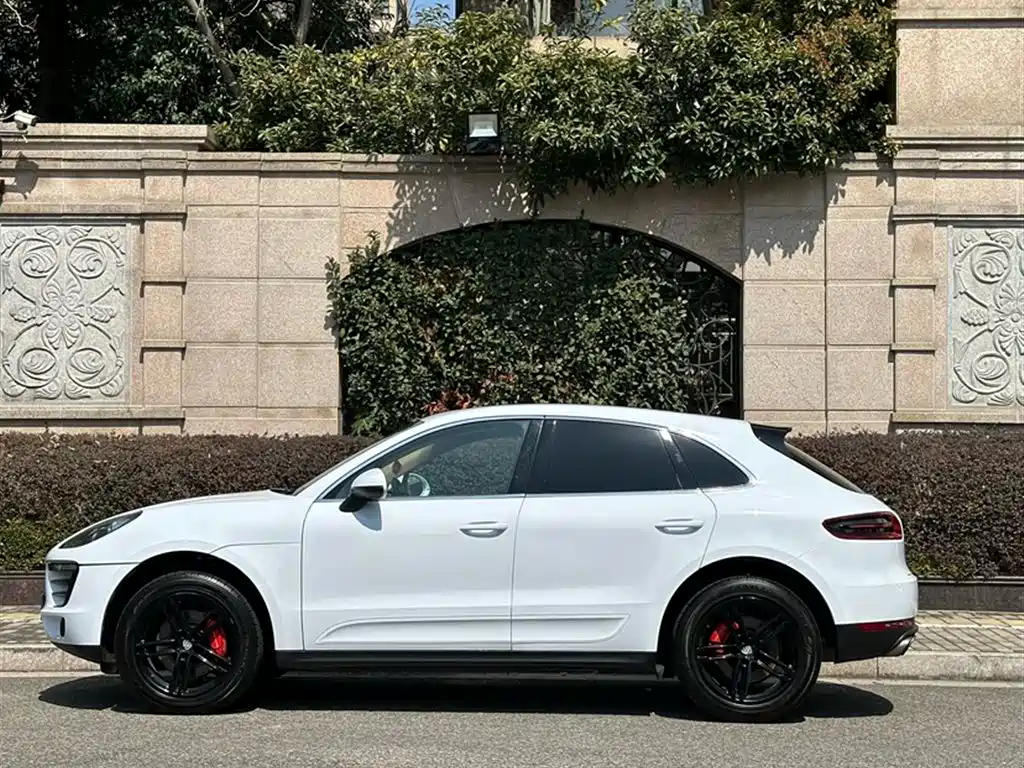 Porsche Macan 2014 Macan 2.0T фото 10