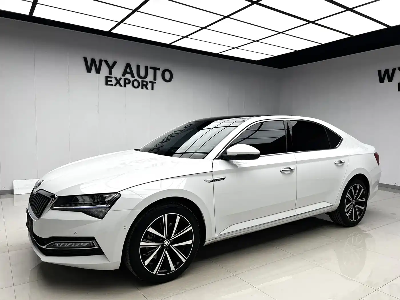 Skoda Superb 2024 TSI280 DSG — фото 1