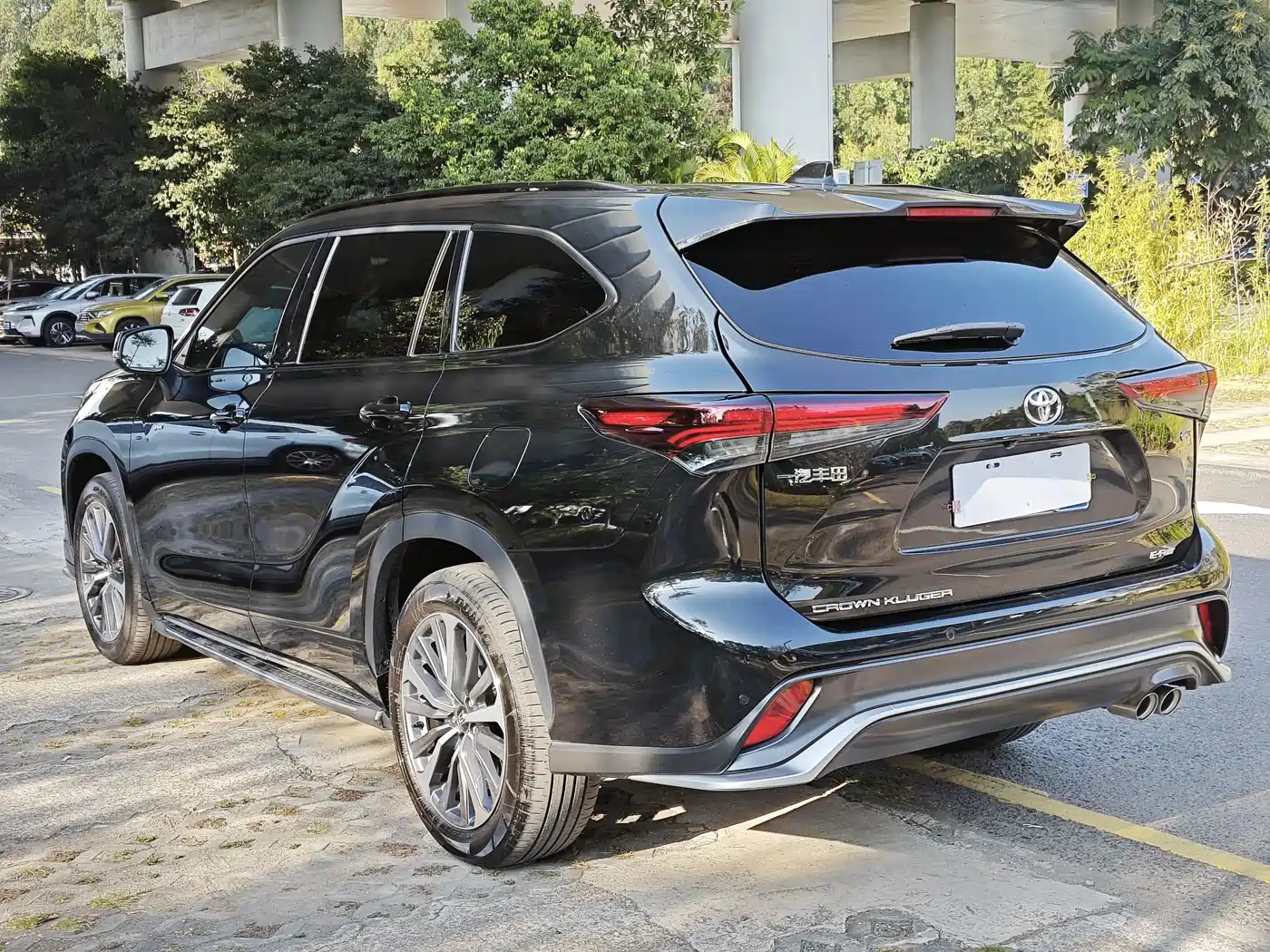 Toyota Crown Kluger 2024 2.5L HEV 4WD Premium Edition фото 4