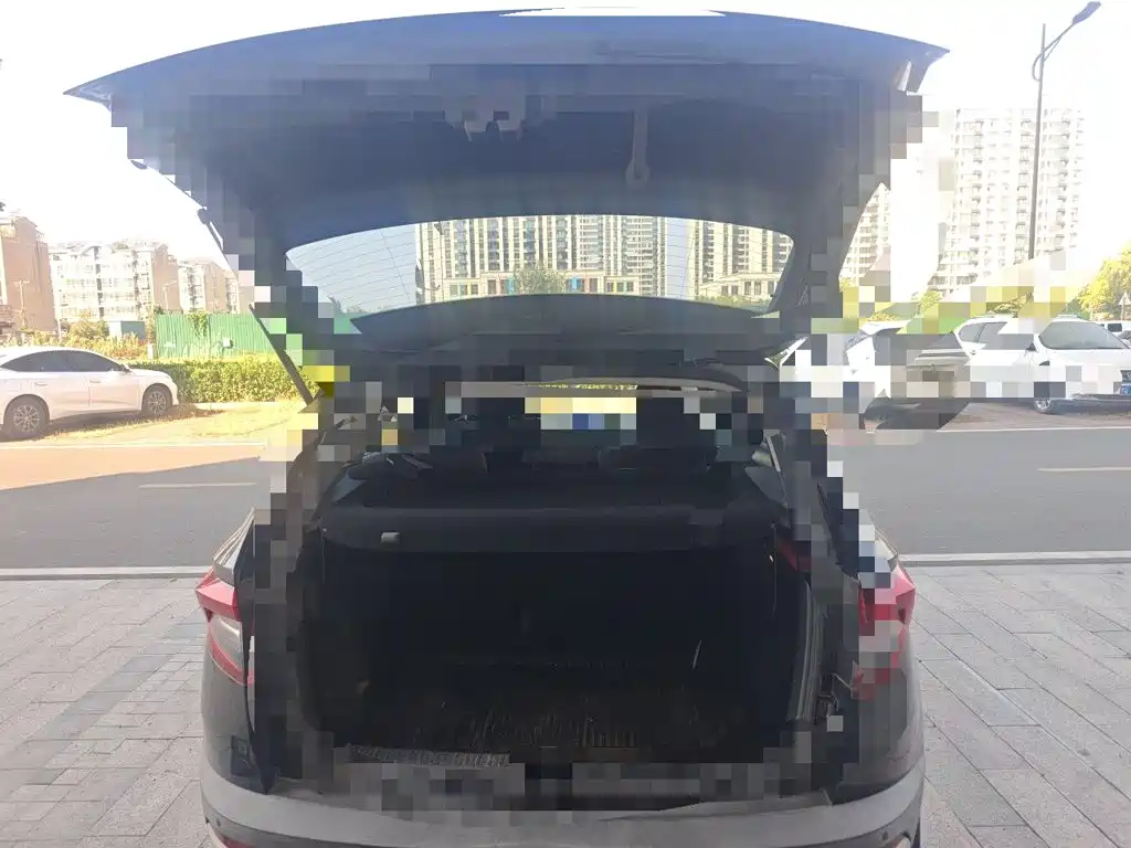 Фото 20 - Škoda Karoq