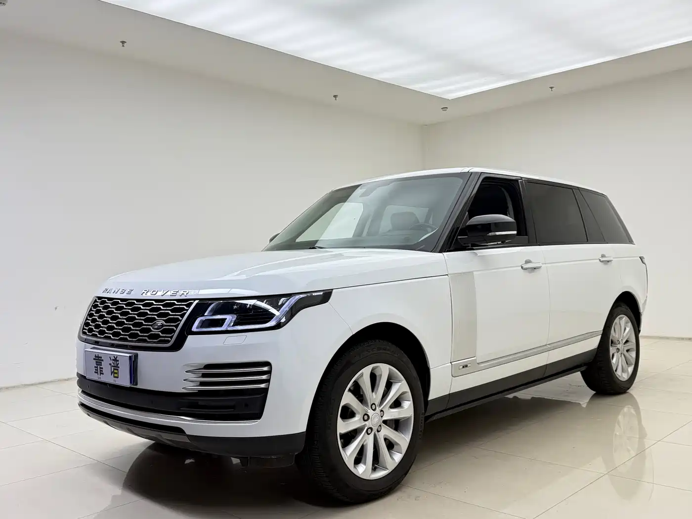 Land Rover Range Rover 2016 3.0 SC V6 Vogue LWB