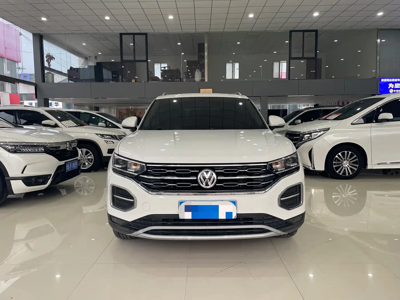 Volkswagen Tayron 2020 330TSI 2WD Luxury Smart Edition фото 2