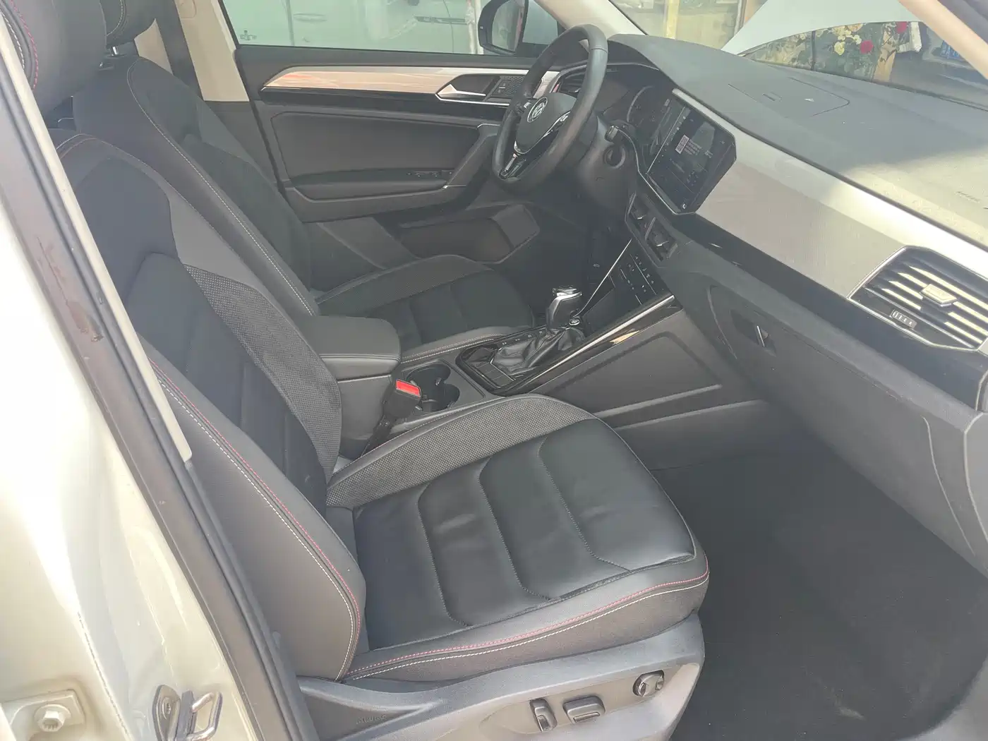 Volkswagen Tayron 2020 330TSI 2WD Luxury Smart Edition фото 9