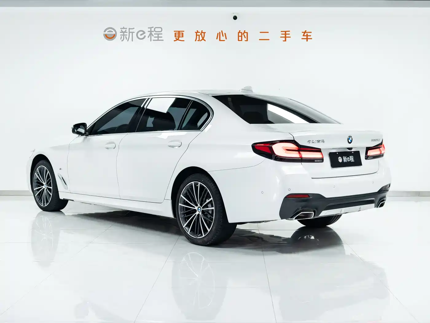 BMW 5 Series 2023 530Li Leading M Sport Package фото 3